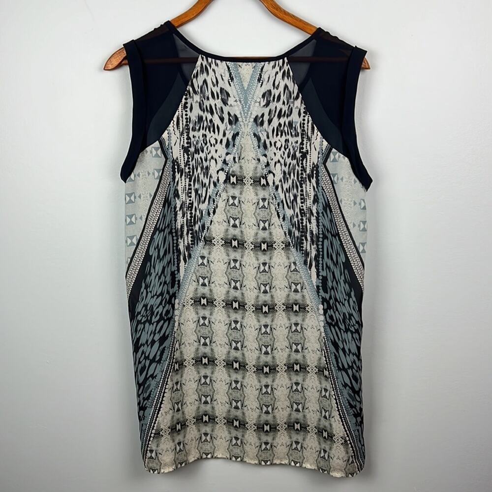 Cabi 253 medium sleeveless mixed print tunic top - Picture 10 of 11